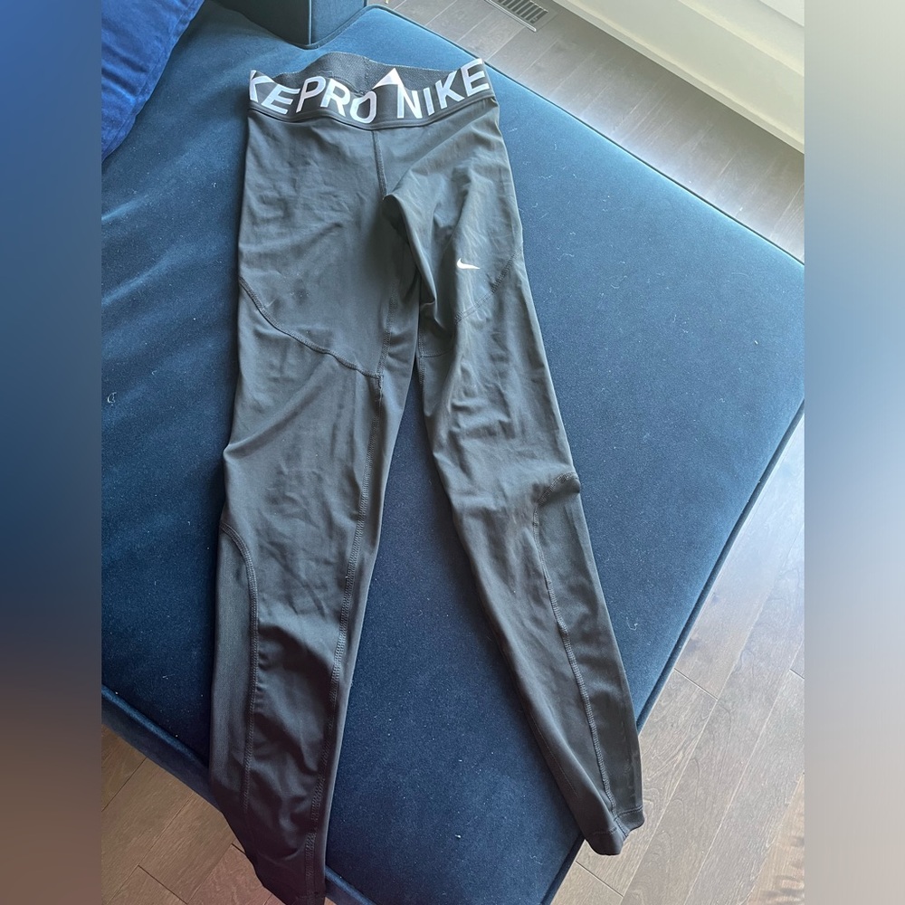 Nikepro black leggings, size small